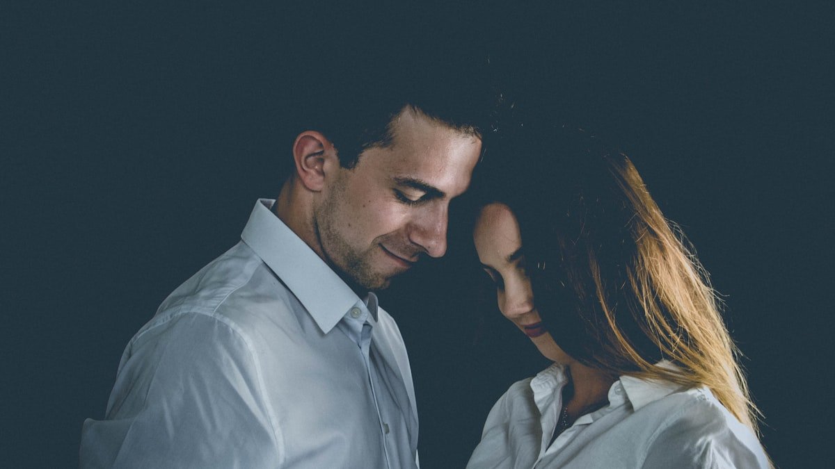 Ces couples de stars qui inspirent : amour et complicité sous les projecteurs