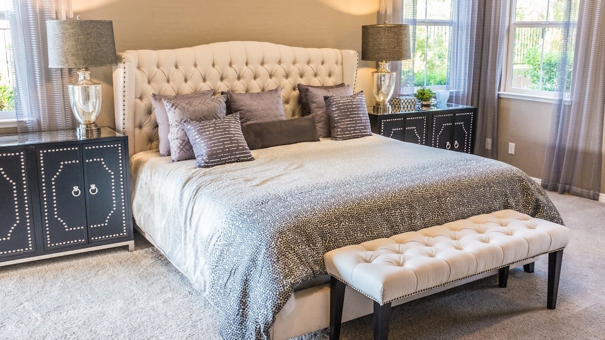Petite chambre : 8 astuces déco pour l&rsquo;agrandir visuellement