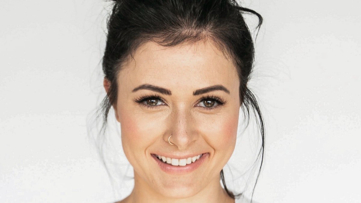 Cheveux : la routine simple pour des longueurs fortes et brillantes