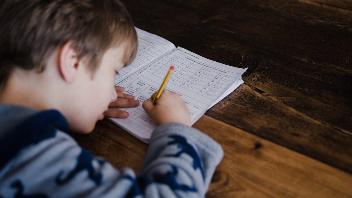Aménager un coin devoirs qui donne vraiment envie de s’y installer