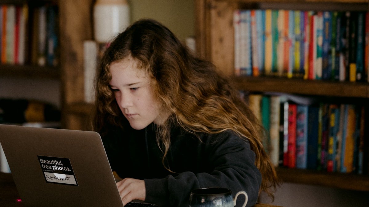 Collège, de la 5e à la 3e : accompagner la charge de travail et l’adolescence