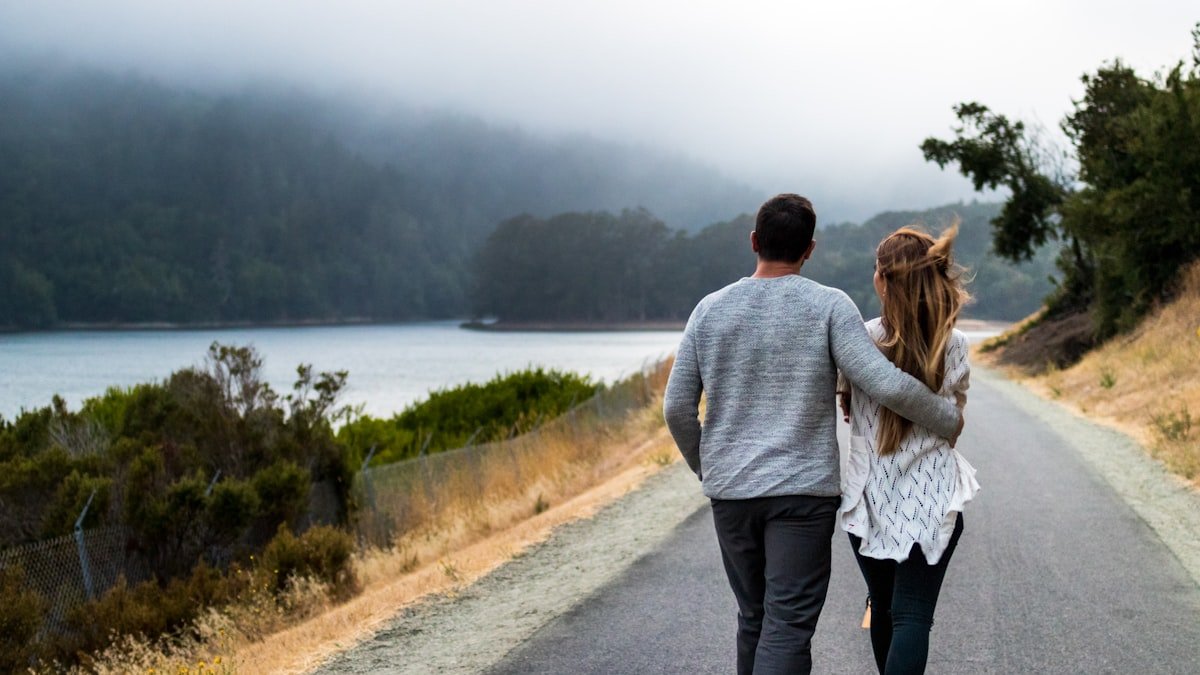 Ces critères qui font fuir en amour : ce que révèlent les nouvelles attentes des célibataires