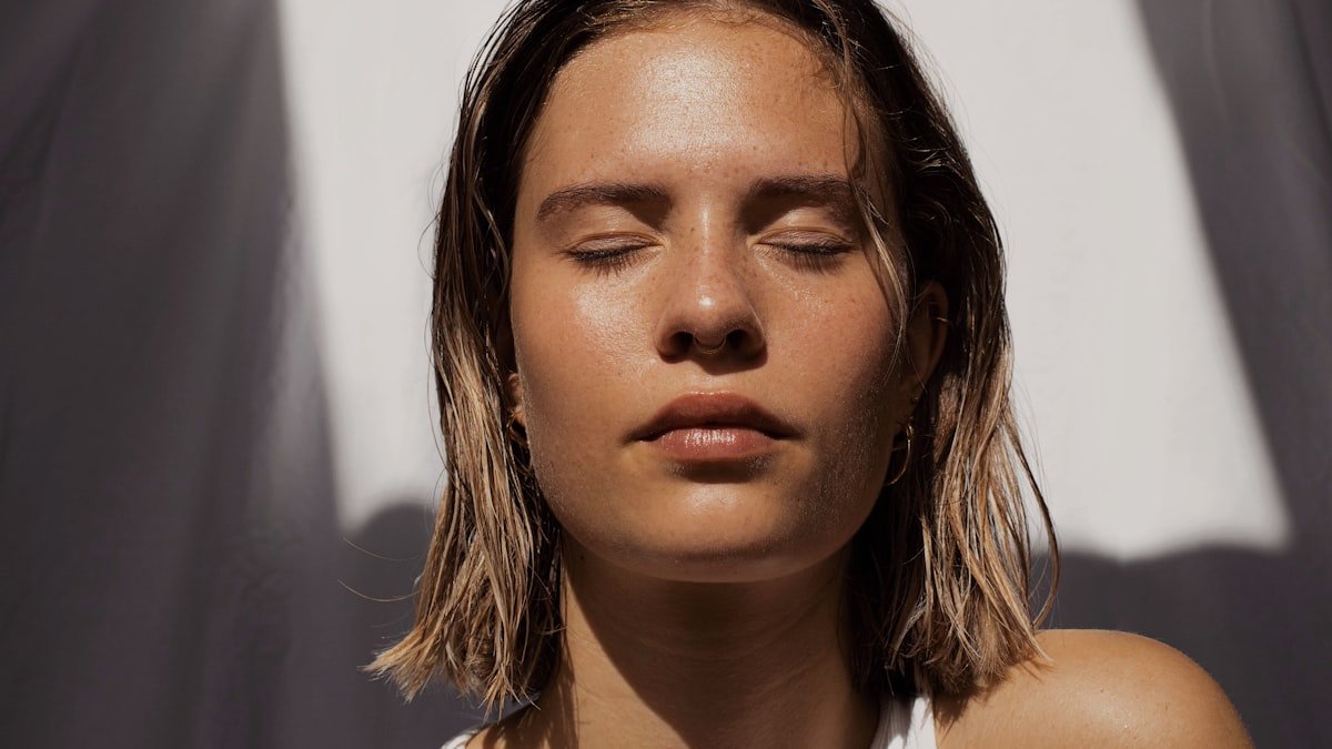 Conseils belle peau : les habitudes et gestes pour une peau éclatante