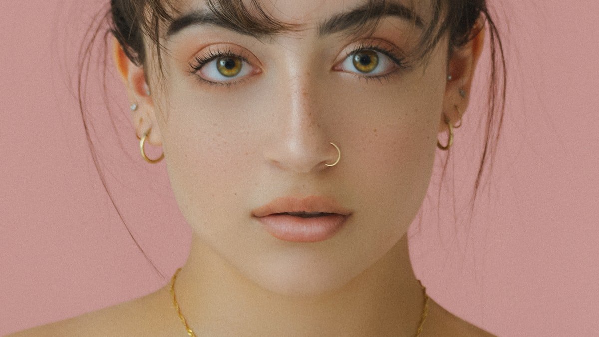 Piercing : types, pose, cicatrisation et entretien en toute securite