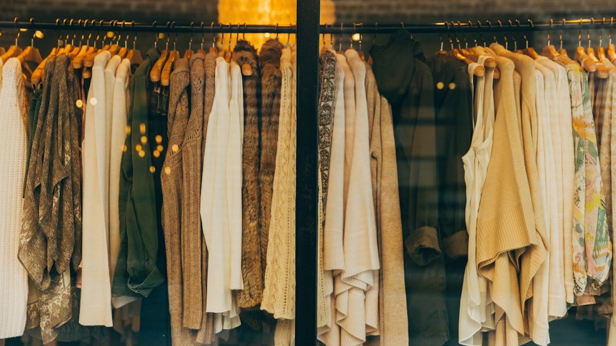 Tendances mode automne-hiver : les pièces à adopter (et à garder)