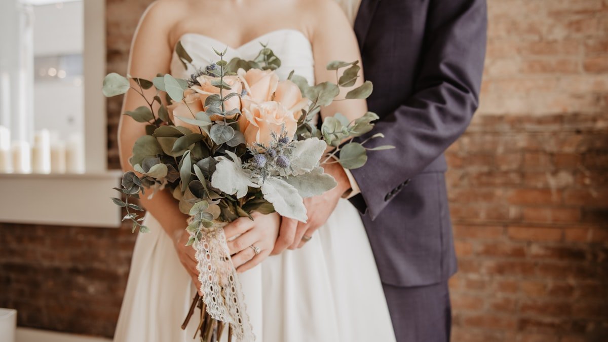 Robe de mariée : comment choisir la vôtre selon votre morphologie et votre style