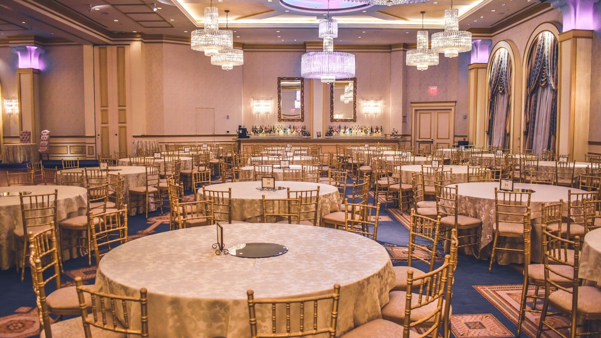 Déco de mariage : thèmes, tables, ambiances et tendances pour un décor réussi