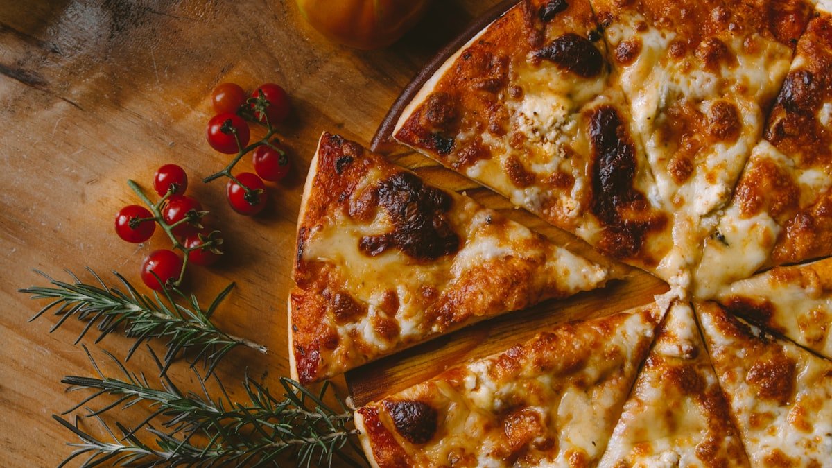 Tartes salées et pizzas maison : pâtes, garnitures et cuisson