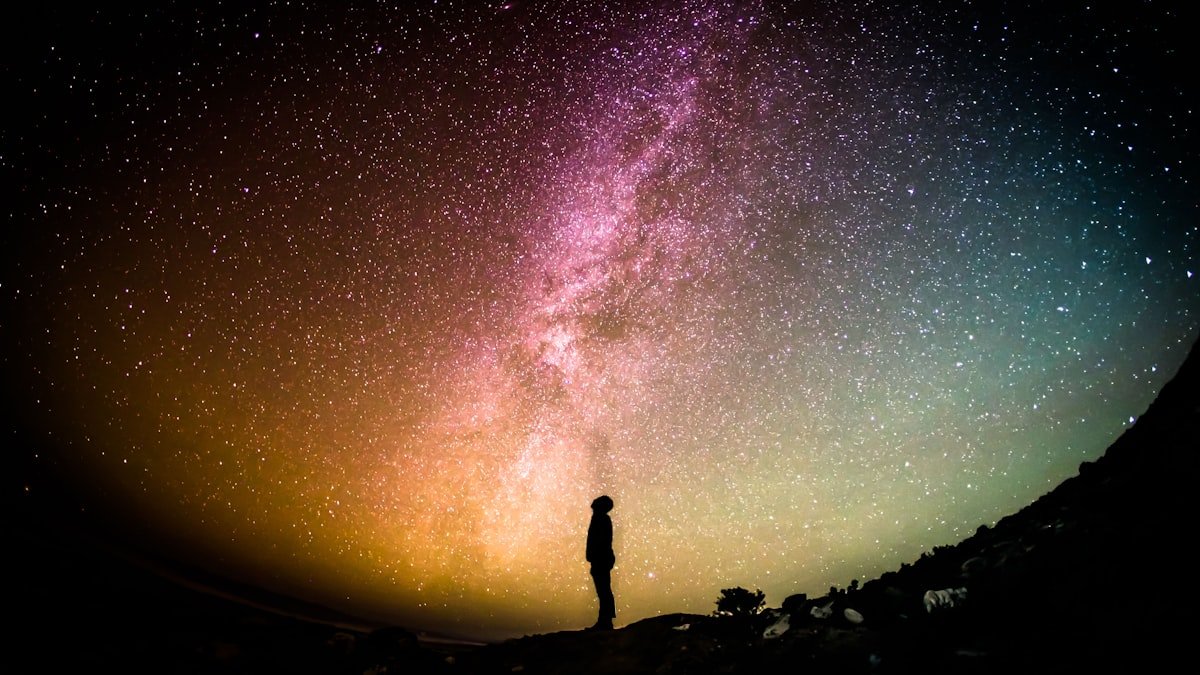 Comprendre son signe astrologique : traits, éléments et ce que dit (vraiment) le zodiaque