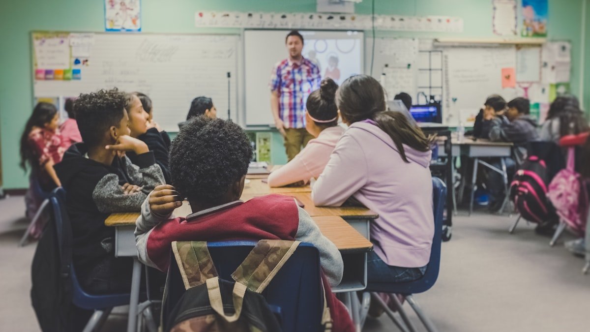 Réussir la rentrée scolaire : la checklist des parents (sereine et sans stress)