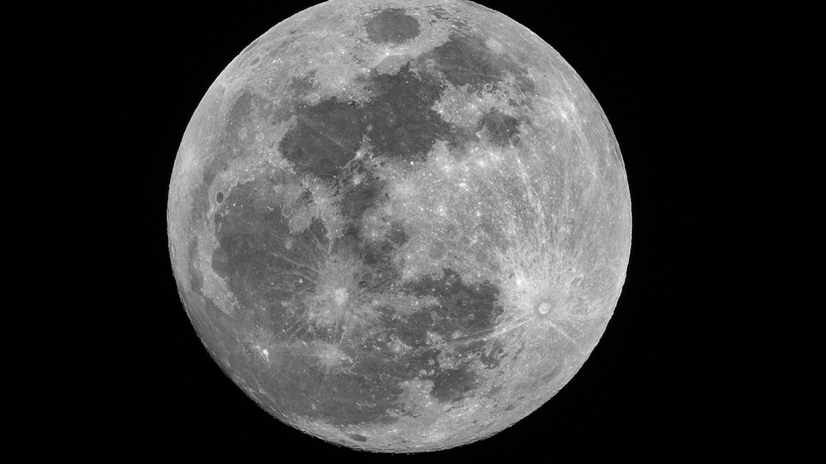 Pleine lune : comprendre son influence et quelques rituels doux pour s&rsquo;y accorder
