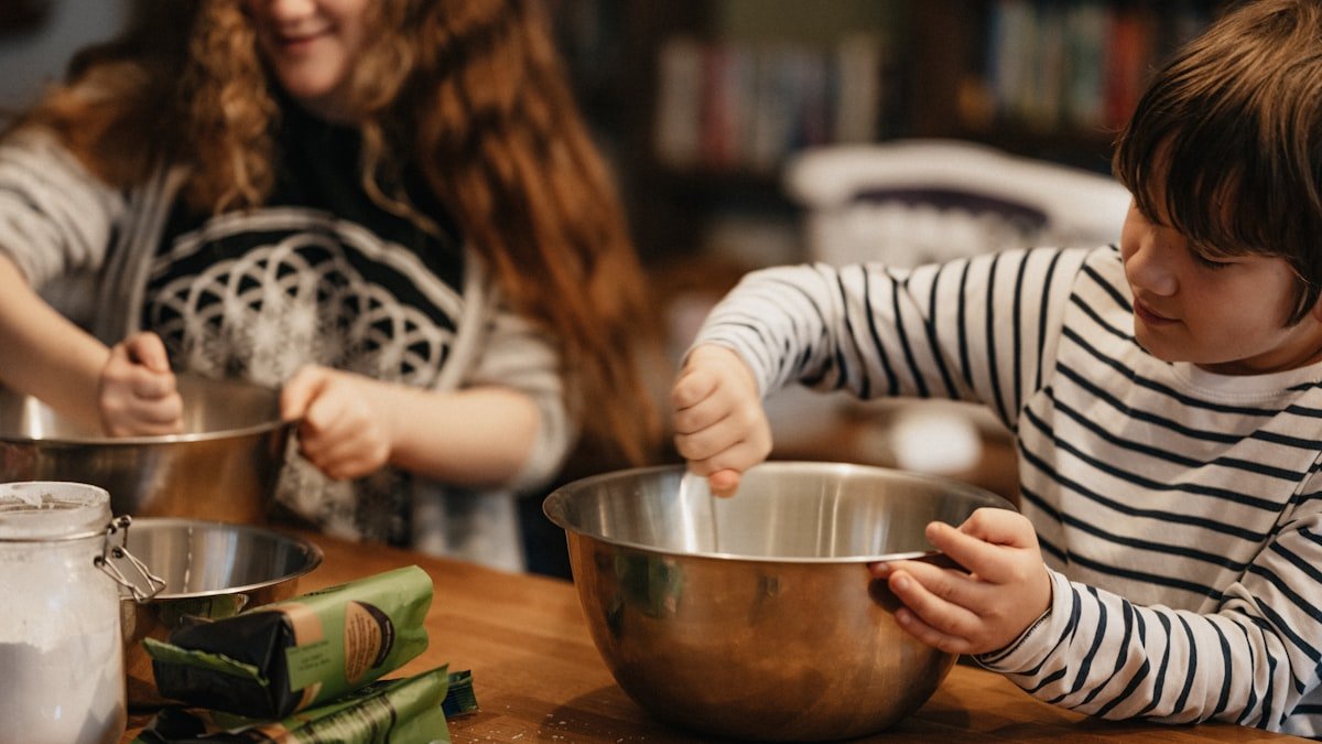 Cuisiner avec les enfants : recettes simples et moments complices