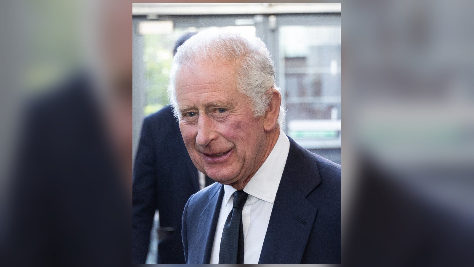 Le roi Charles III à la première éco-mosquée d’Europe : une visite placée sous le signe du dialogue