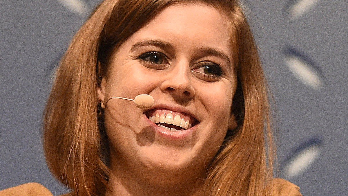 La princesse Beatrice fête ses 38 ans : une vie discrète entre famille, engagement et technologie
