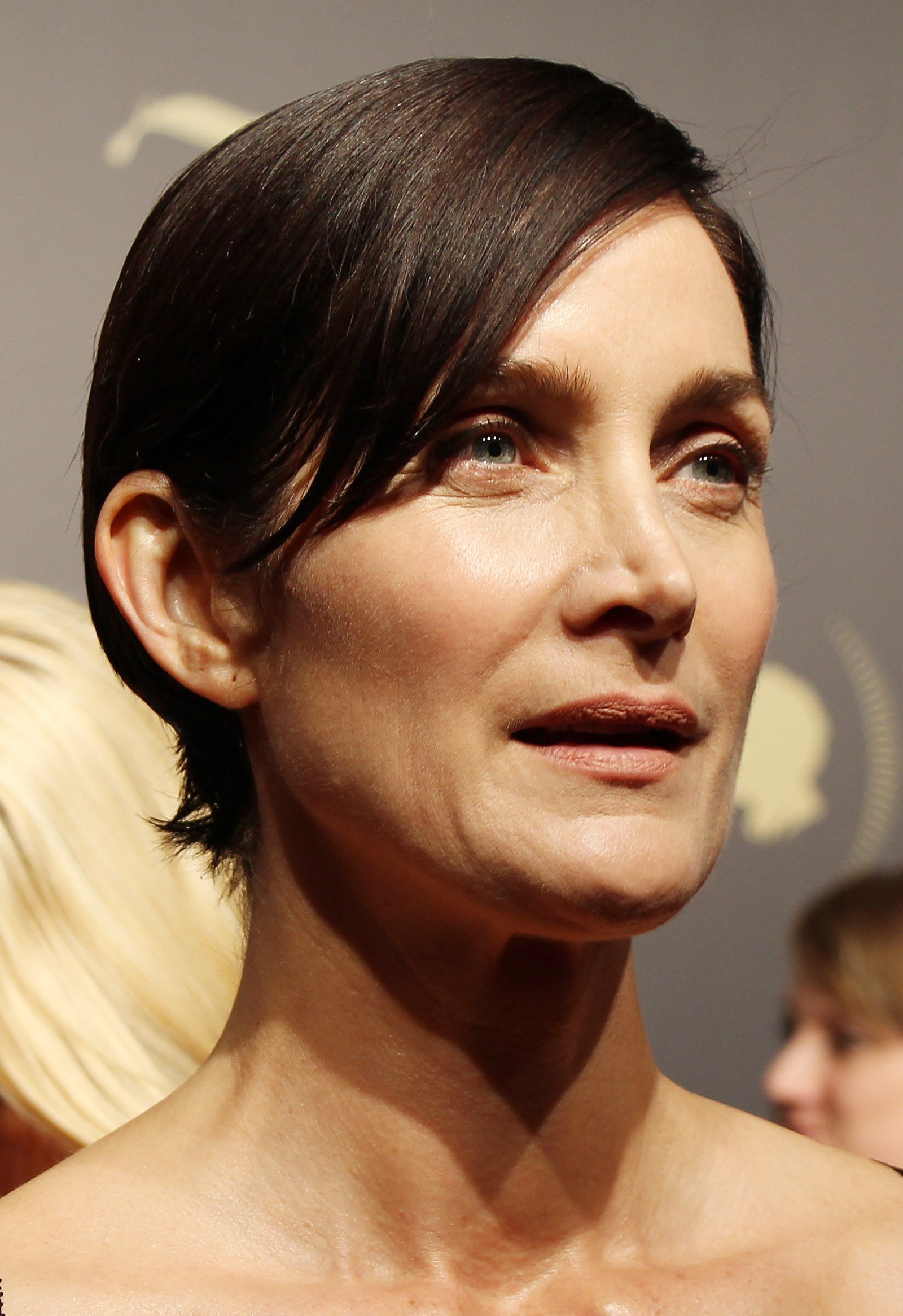 Carrie-Anne Moss, actrice canadienne, portrait