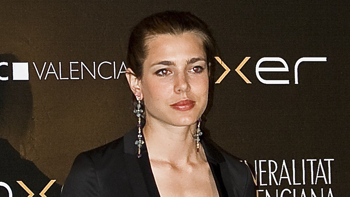 Charlotte Casiraghi fête ses 40 ans : les livres, les chevaux et l&rsquo;art de cultiver sa vie intérieure