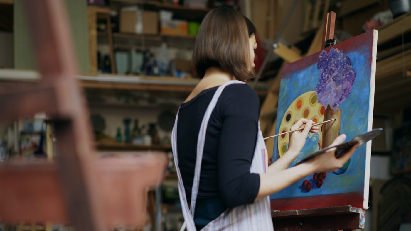 Reprendre une activité douce à la retraite : sport, art et transmission