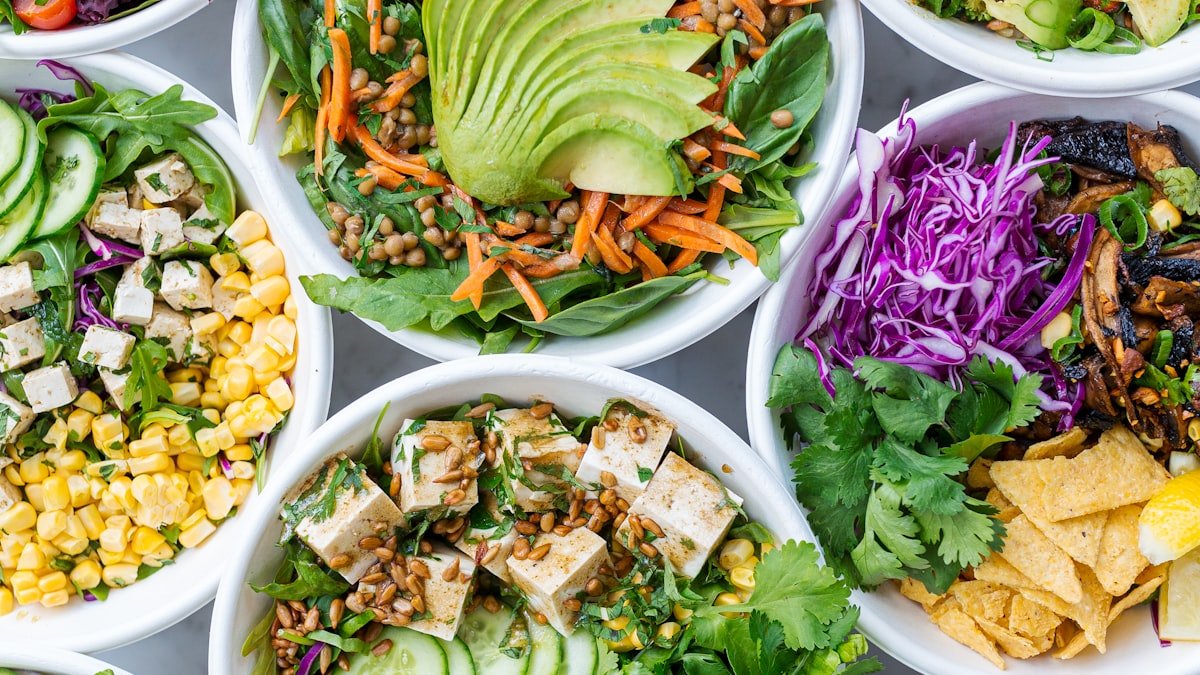 Meal-prep de bols et salades : préparer ses repas frais et gourmands pour la semaine