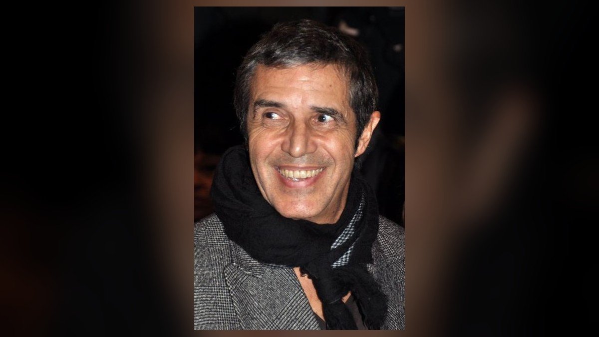 Julien Clerc reprend sa tournée « Une vie » dans les Zéniths : le chanteur qui a fait de la mélodie et du renouvellement un art de vivre