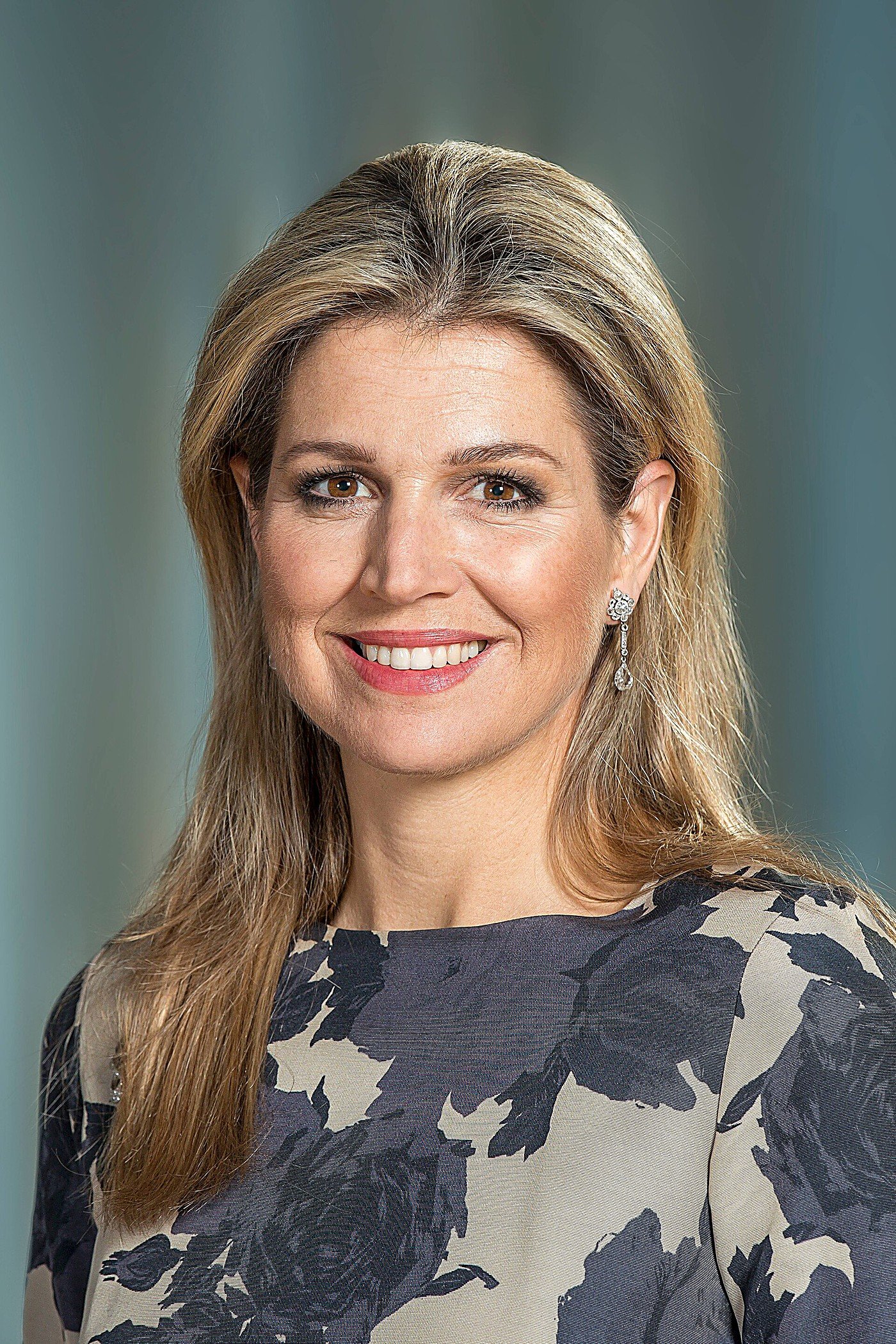 La reine Máxima des Pays-Bas, portrait officiel souriant