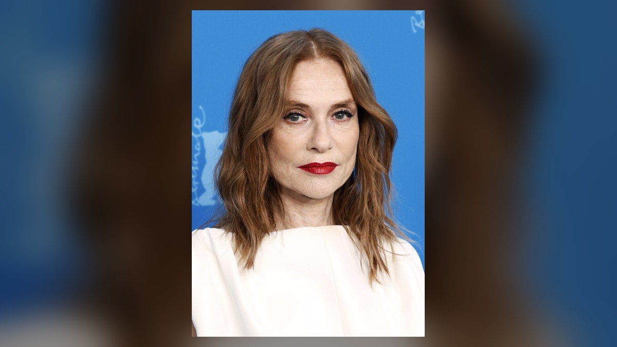 Isabelle Huppert illumine le Festival d’Angoulême avec « Ni vue ni connue » : l’actrice qui a fait de l’audace et de la liberté un art de vivre