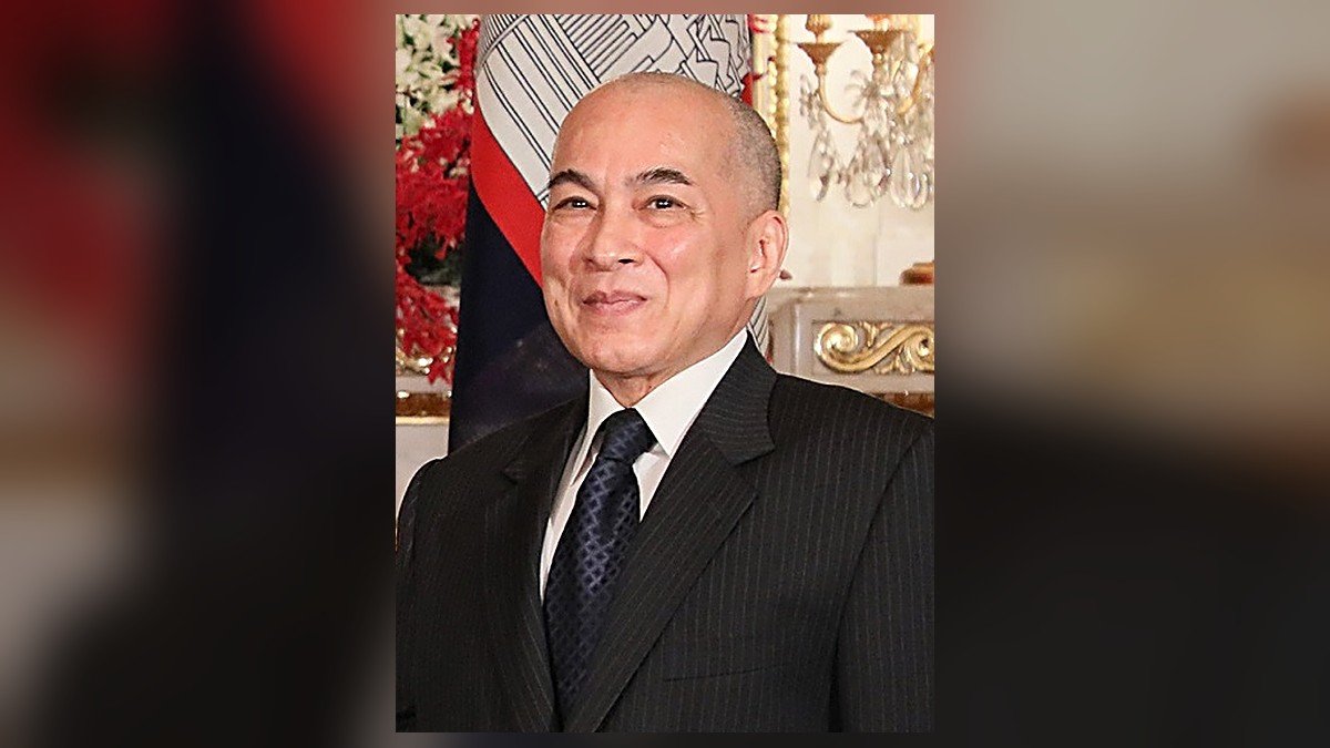 Le roi Norodom Sihamoni de retour au Cambodge : la joie d&rsquo;un peuple et la sérénité d&rsquo;un roi aimé