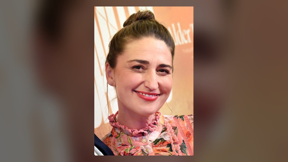 Sara Bareilles fait son retour avec l’album « Good Grief » : la chanteuse qui a fait du deuil apprivoisé et de l’espoir un art de vivre