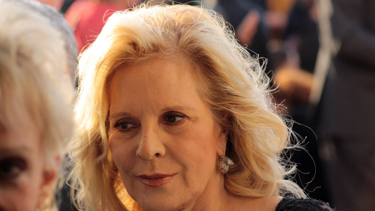 Sylvie Vartan fête ses 82 ans : de l&rsquo;exil bulgare à la scène, la force tranquille d&rsquo;une vie de chansons