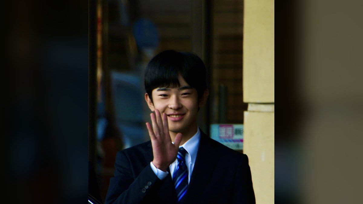 Le prince Hisahito du Japon fête ses 20 ans : le jeune homme discret qui avance entre curiosité et devoir
