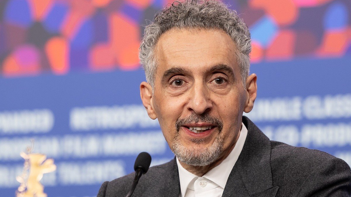 John Turturro honoré au Festival de Zurich : l&rsquo;acteur qui a fait de la métamorphose et de la fidélité une signature