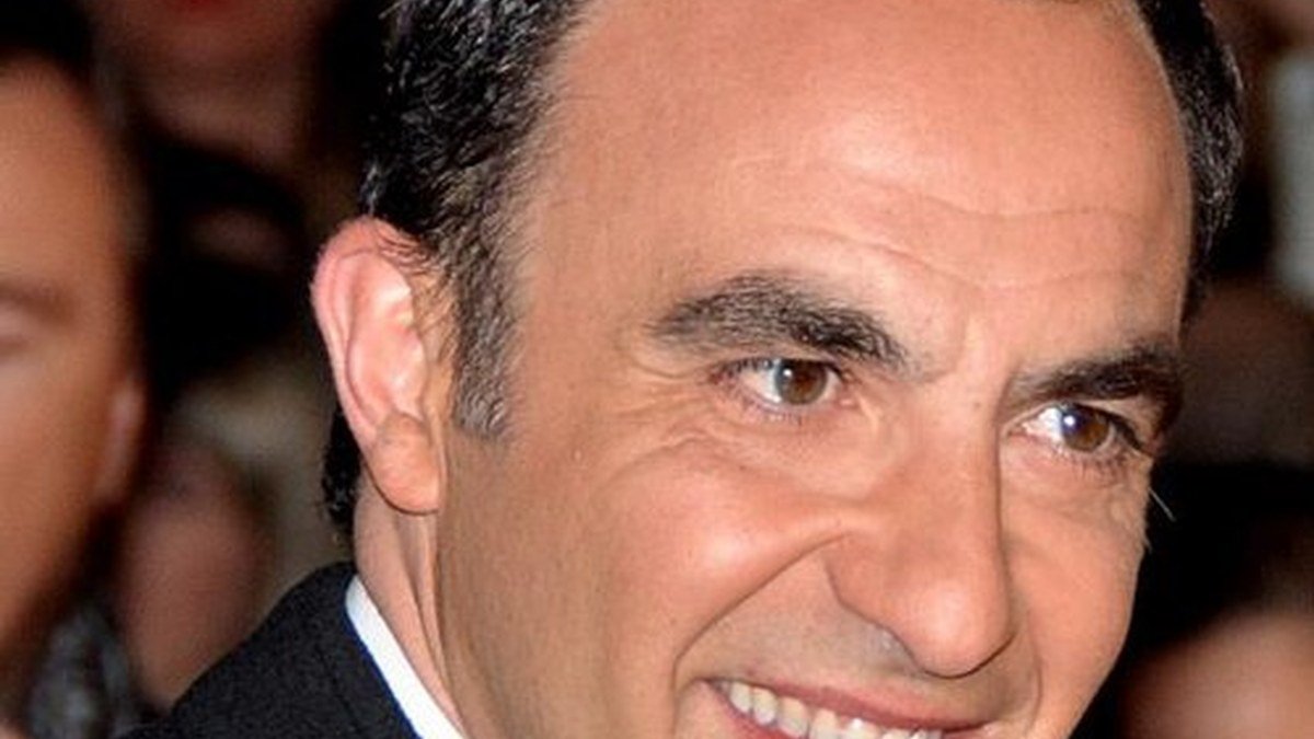 Nikos Aliagas, animateur de la Star Academy