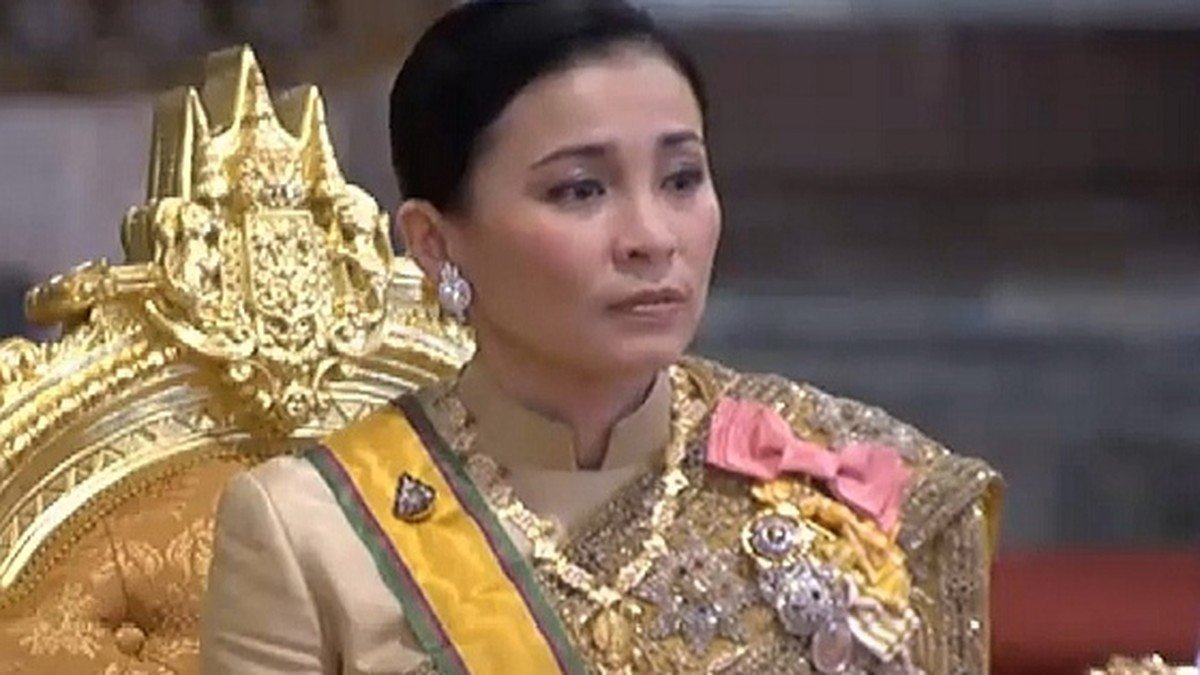 Suthida de Thaïlande en visite d&rsquo;État au Vietnam : la reine qui a fait de la présence et du sens du devoir une signature