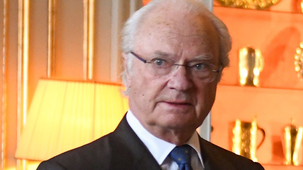 Le roi Carl XVI Gustaf de Suède ouvre la session du parlement entouré des siens : le souverain qui a fait de la constance et du sens du devoir une signature