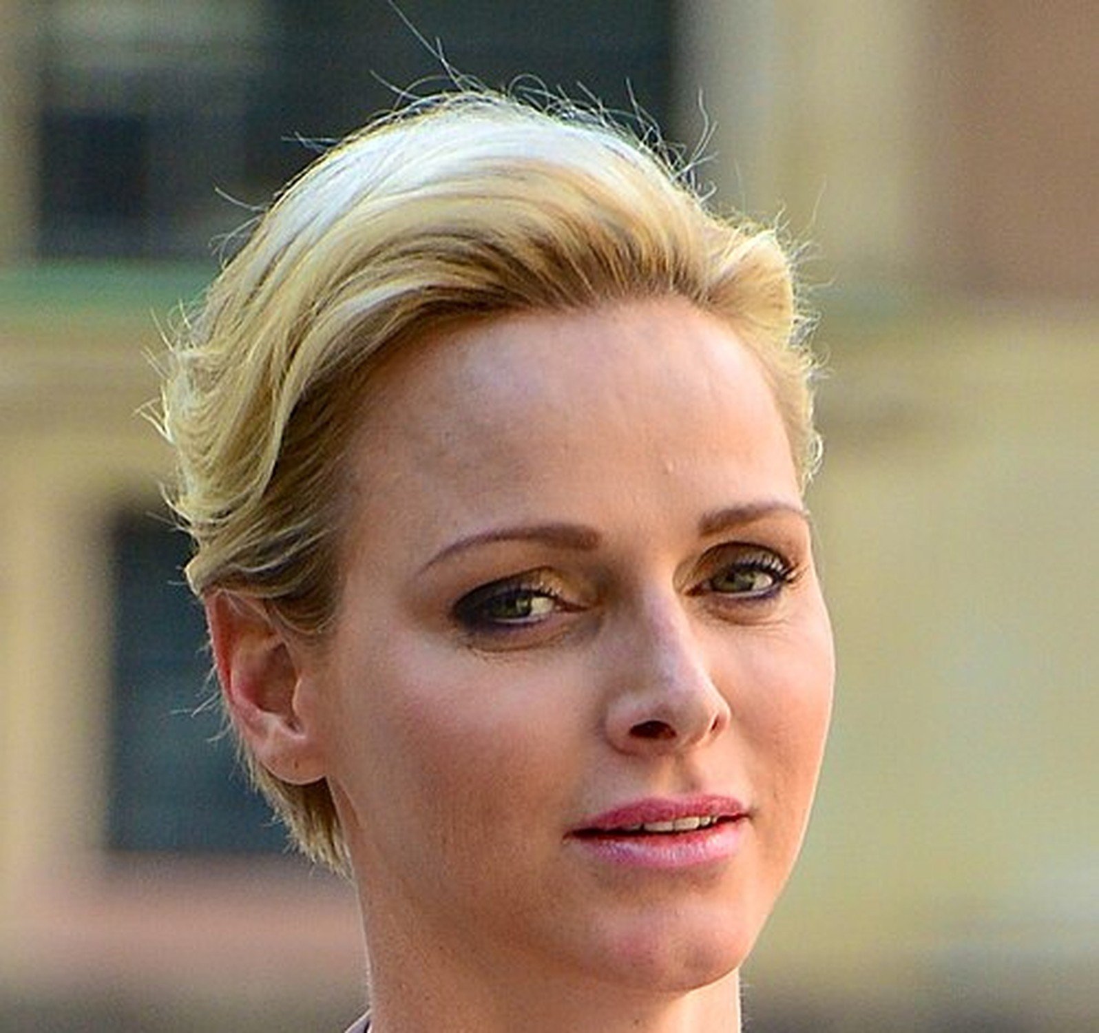 La princesse Charlène de Monaco, portrait souriant