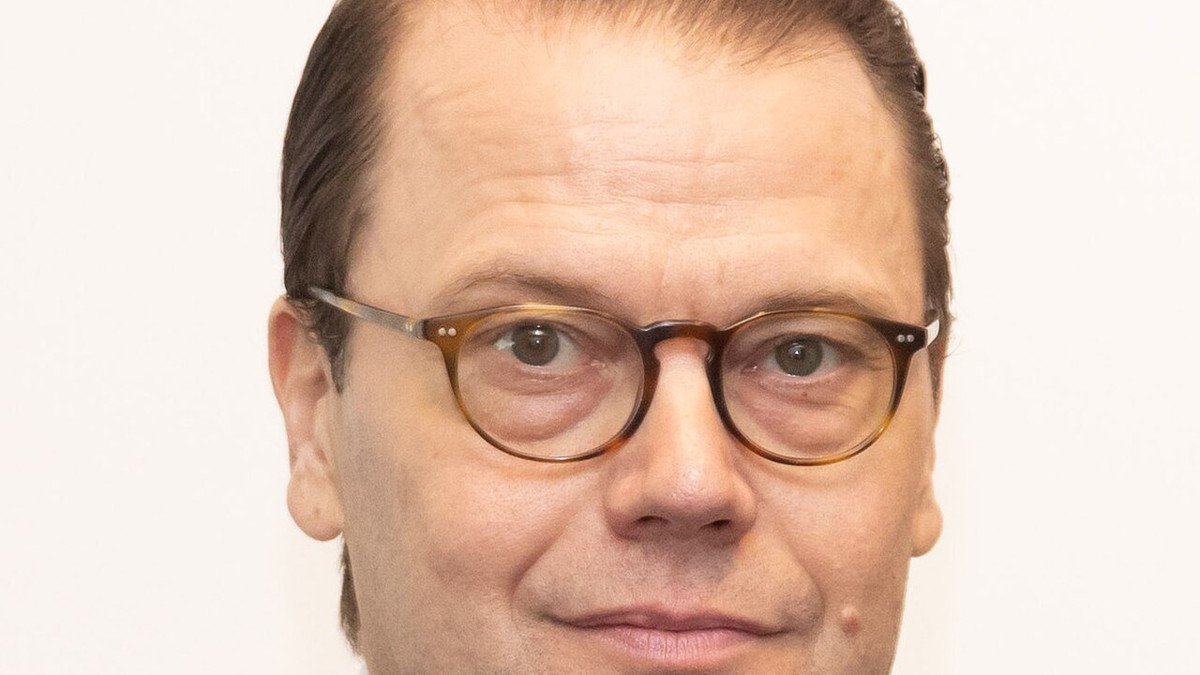 Le prince Daniel de Suède inaugure au Prado l&rsquo;exposition consacrée à la reine Christine : le prince qui a fait de la discrétion et de la culture une signature