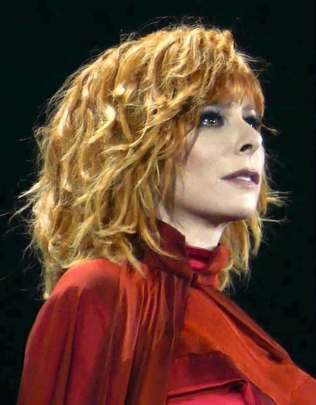 La chanteuse Mylène Farmer en concert
