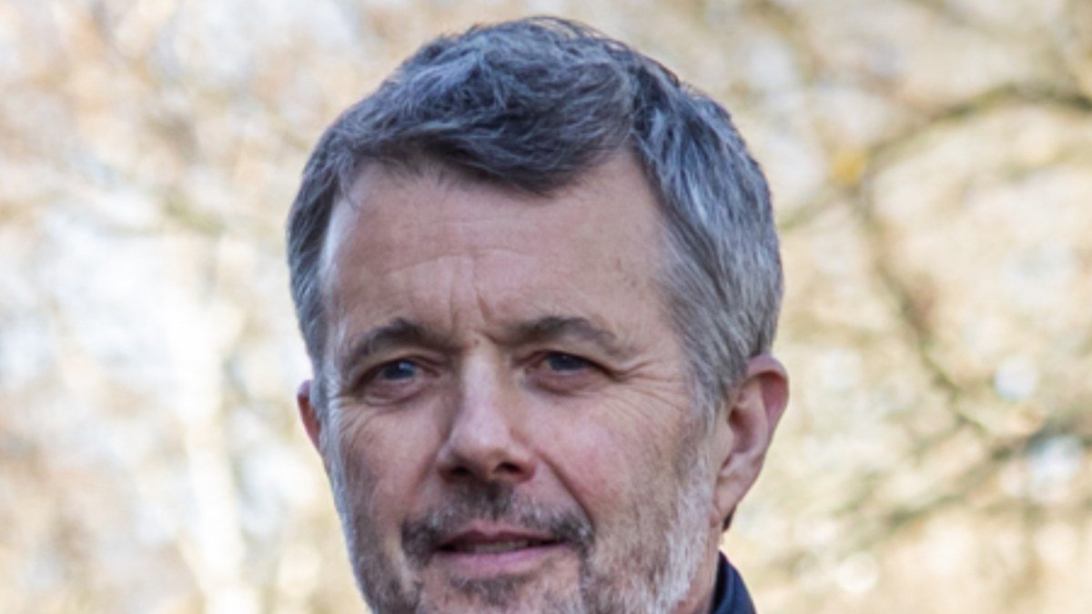 Le roi Frederik X de Danemark ouvre la nouvelle session du Folketing entouré des siens : le souverain qui a fait de la proximité et de la modernité une signature